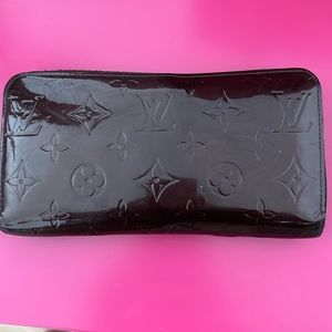 Louis Vuitton Authentic Vernis Wallet